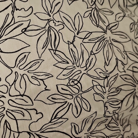 Ann Taylor Loft Sz L Top MSRP $49 - Picture 5 of 7